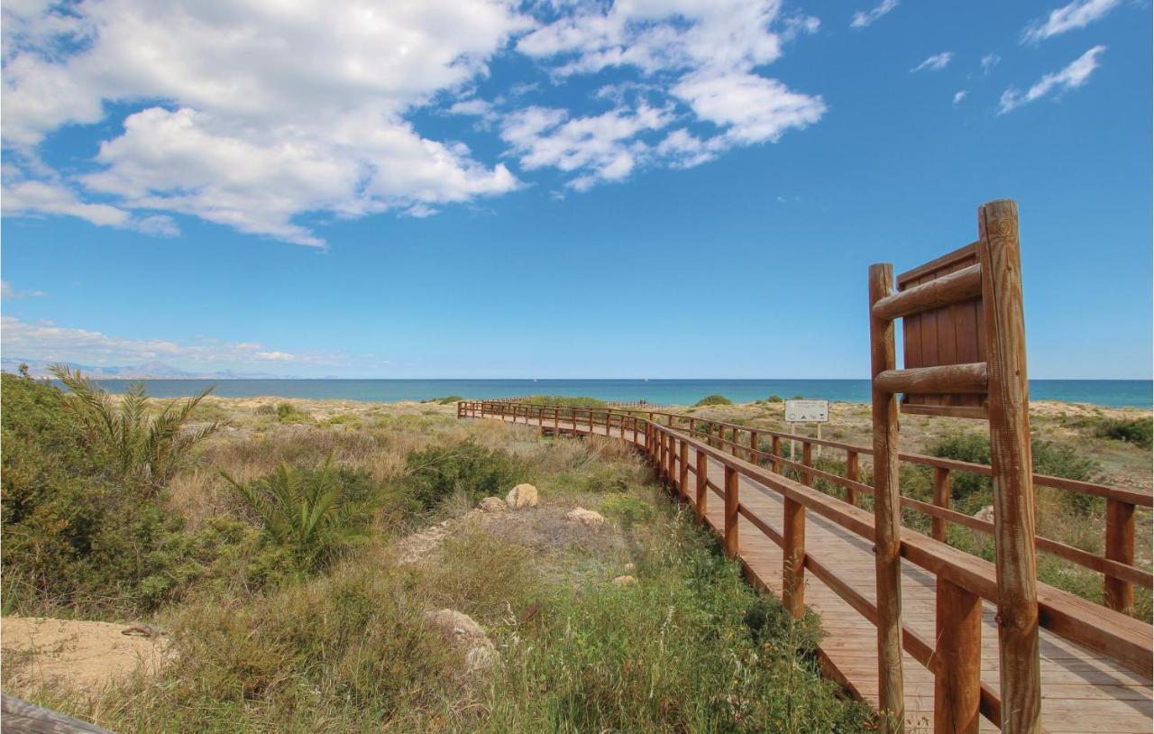 Nice Apartment In Santa Pola With Kitchenette Exteriör bild